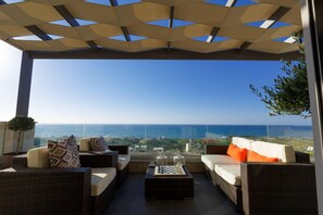 Beach/ocean view