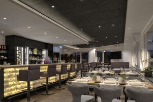 Dinner served, international cuisine