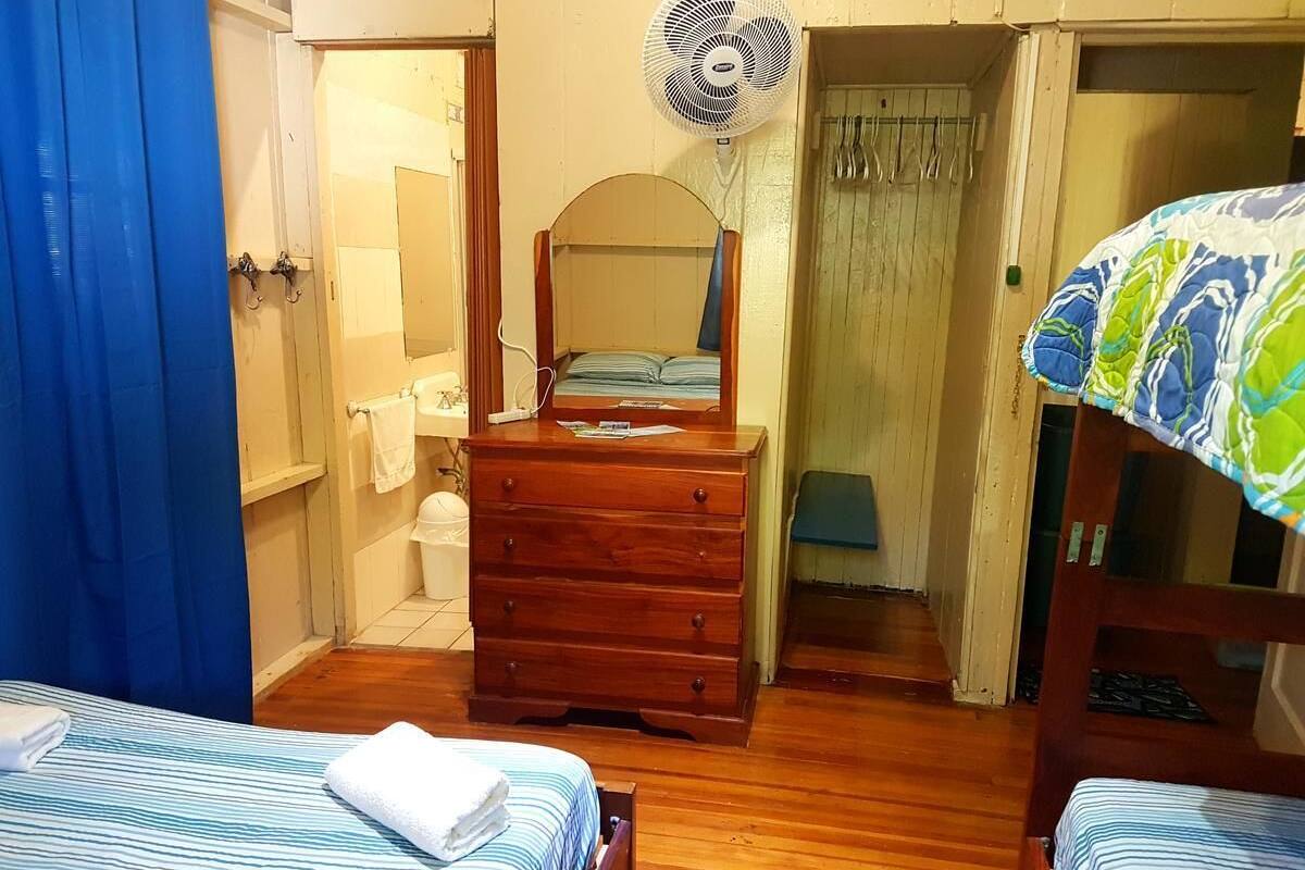 Chambre Quadruple | Wi-Fi gratuit