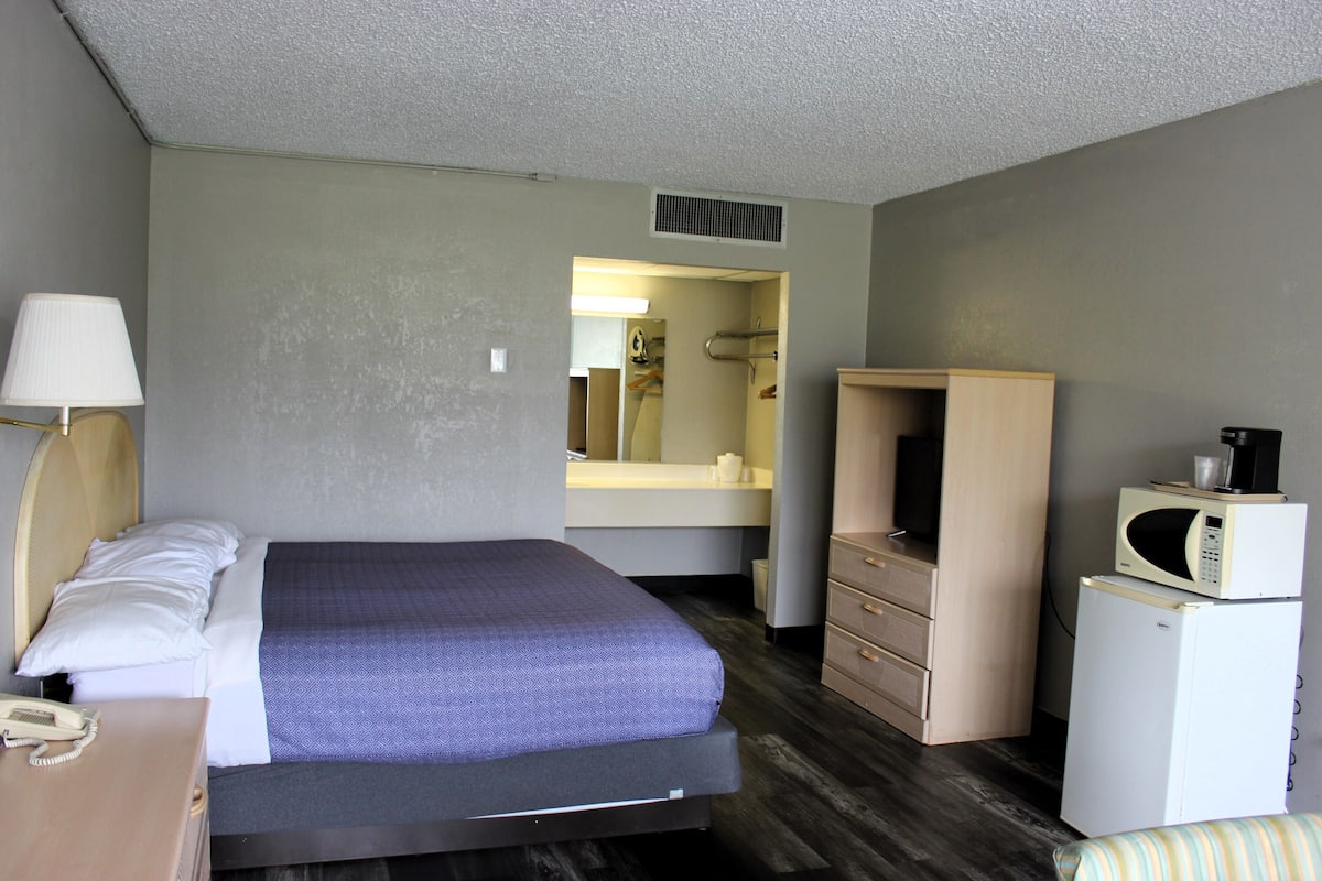 1 bedroom, desk, iron/ironing board, free WiFi