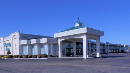 Exterior. Hospitality House Union City I 69 / US 51