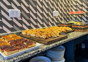 Gratis morgenmadsbuffet hver dag
