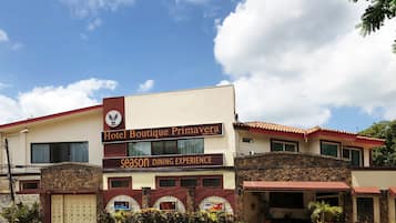 Fachada del alojamiento