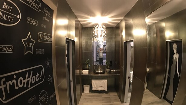 Interior detail - FrioHot Hotel (Boca Chica)