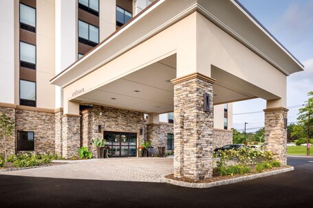 Hampton Inn Paramus - Image 13