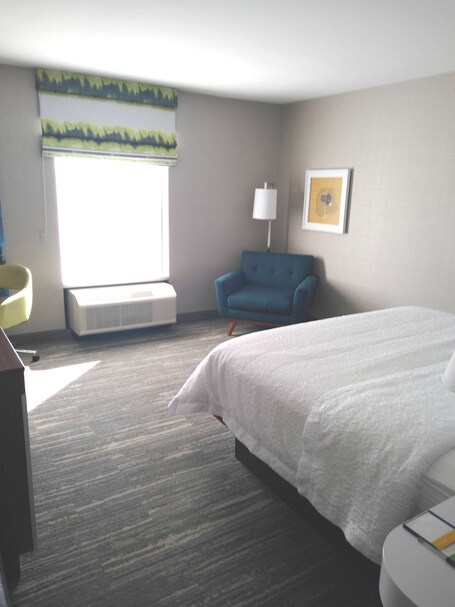 Hampton Inn Paramus - Image 43