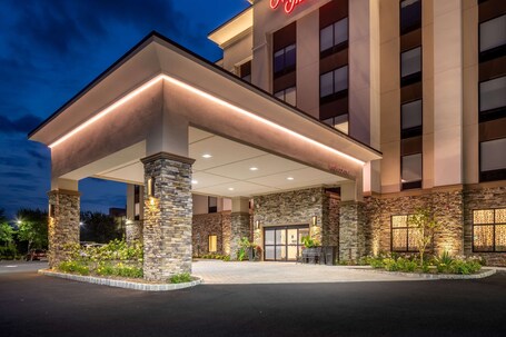 Hampton Inn Paramus - Image 3