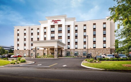 Hampton Inn Paramus - Image 26