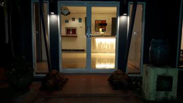 Pintu masuk hartanah