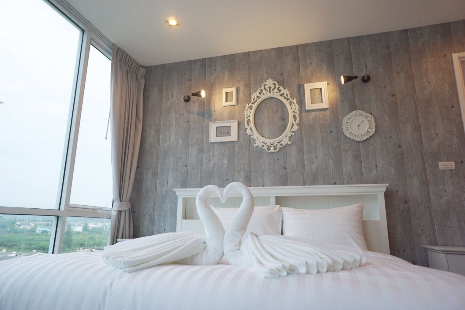 2 Bedrooms  | 2 bedrooms, blackout drapes, free WiFi, bed sheets