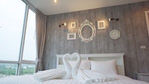 2 Bedrooms