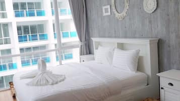 2 Bedrooms  | 2 bedrooms, blackout drapes, free WiFi, bed sheets