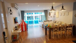 2 Bedrooms | 客廳