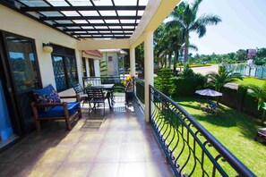 Balcony view - Mission Guest House (Entebbe)