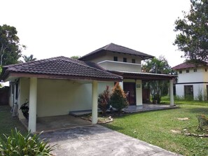 3-Bedroom Villa, 1289