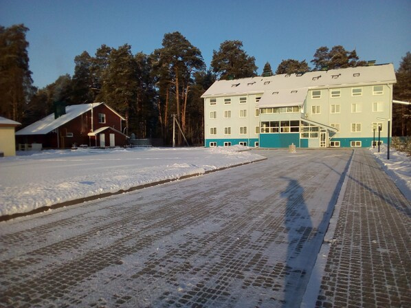 Property grounds - Iceberg Ugry (Yukhnov)