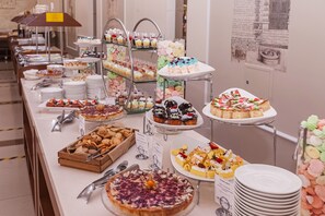 Desayuno buffet incluido todos los días