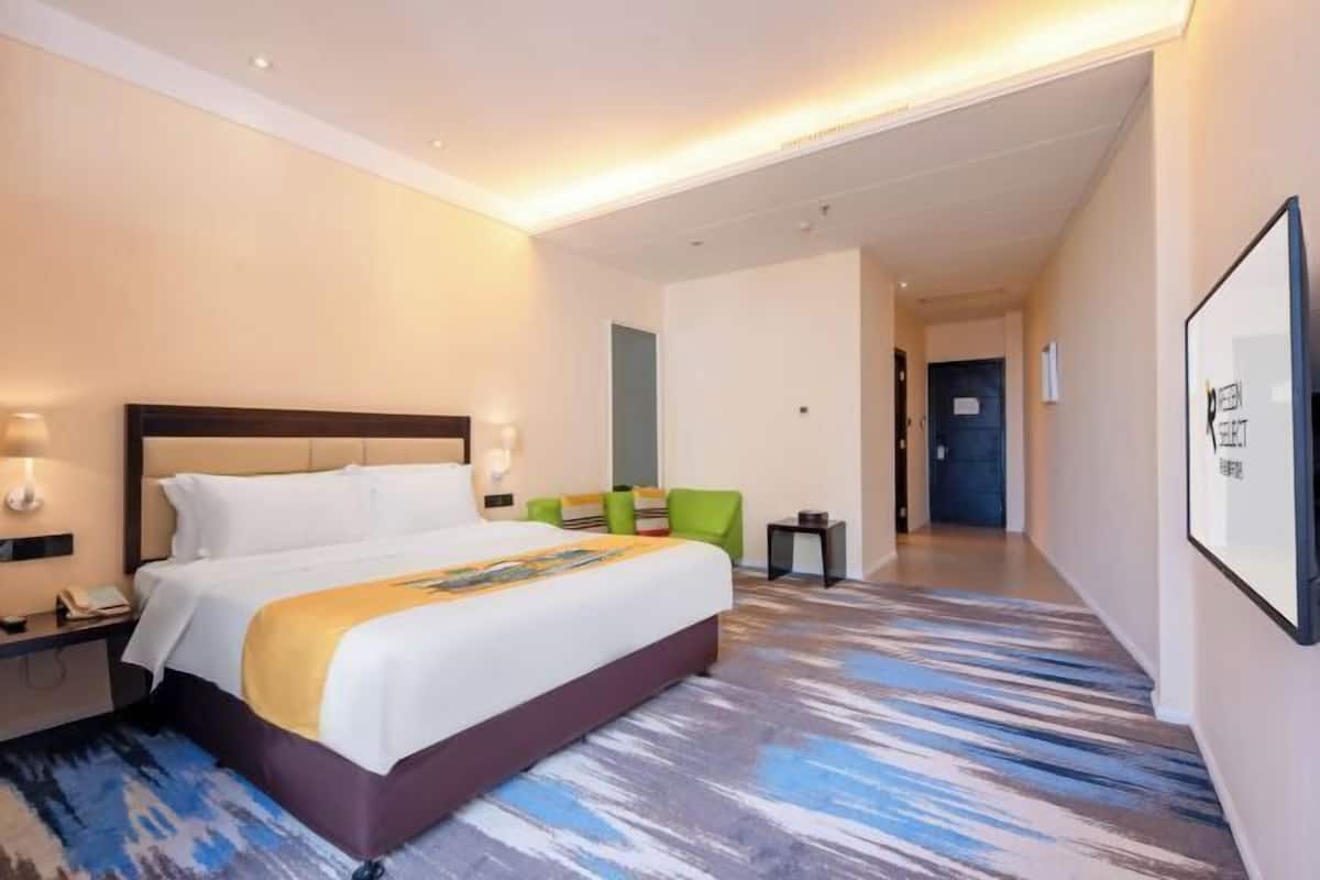 Desk, blackout curtains, iron/ironing board, free WiFi