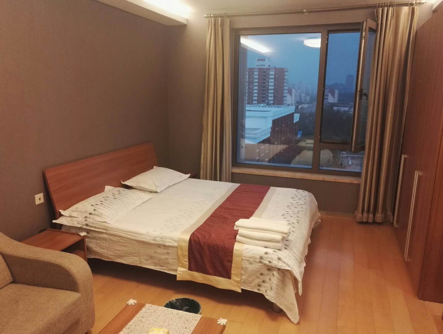 Desk, blackout curtains, free WiFi