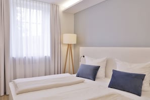 Chambre Double Supérieure, 1 très grand lit, non-fumeurs | Literie de qualité supérieure, bureau