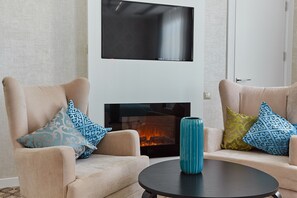 Kamar Deluks | Brankas, setrika/meja setrika, Wi-Fi gratis, dan seprai linen