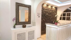 Reception hall - Ino Hotel (Santorini)