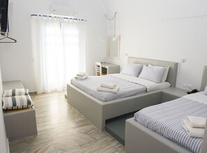 Executive Triple Room, Partial Sea View | Desk, free WiFi - Ino Hotel (Santorini)