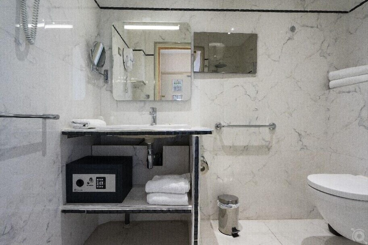 Habitación doble, baño privado (Group 6 (6)) | Baño