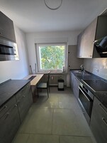 Deluxe-Apartment | Eigene Küche | Kühlschrank, Mikrowelle, Ofen, Herdplatte