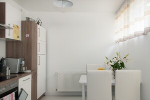 公寓, 1 张双人床和 1 张沙发床, 无烟房, 厨房 | 私人厨房 | 冰箱、微波炉、烤箱、炉灶