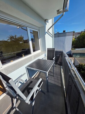 Deluxe Apartment | Balcony