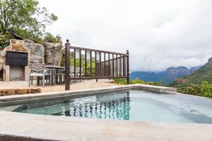 Exclusive House, 6 Bedrooms, Valley View, Mountainside | 1 bedroom, in-room safe, blackout drapes, iron/ironing board