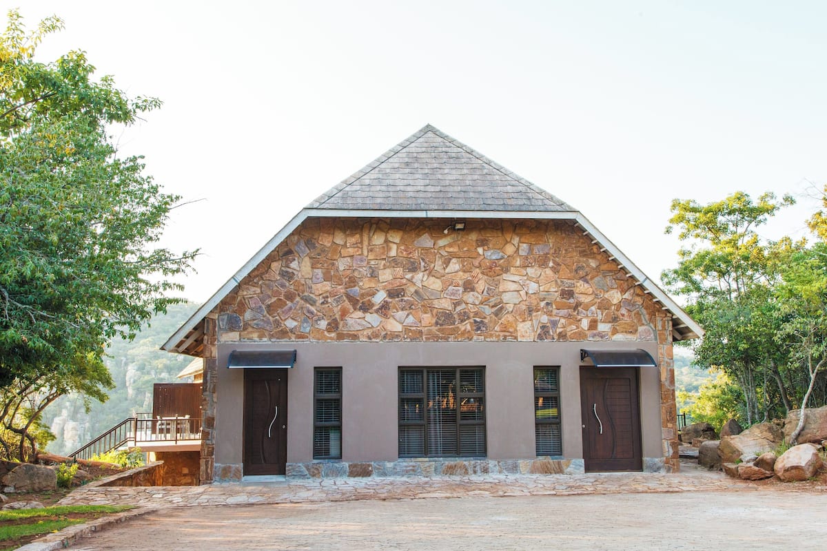 Exclusive House, 6 Bedrooms, Valley View, Mountainside | 1 bedroom, in-room safe, blackout drapes, iron/ironing board