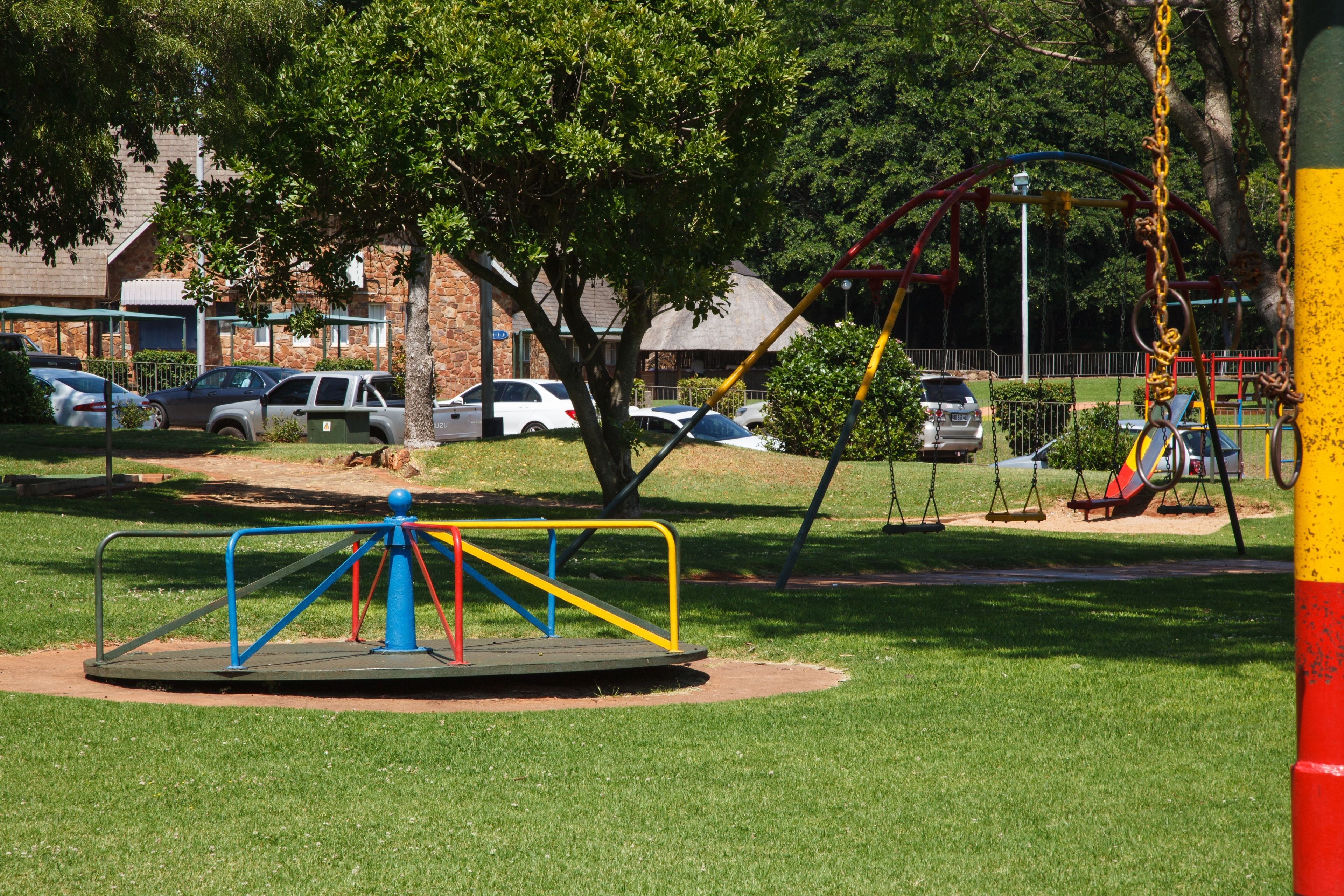 室外兒童遊樂區