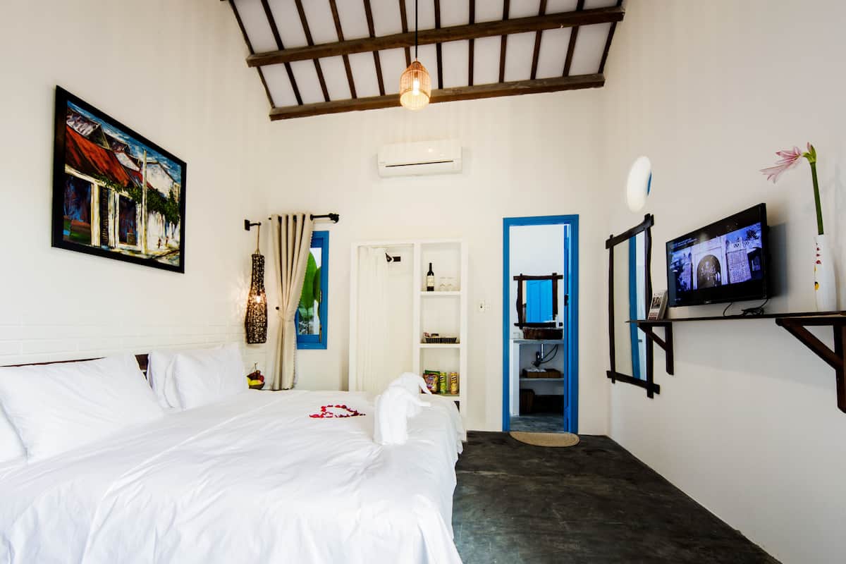 Quarto casal standard | 1 quarto, frigobar, escrivaninha, quartos à prova de som