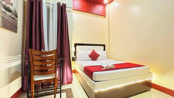 Standard Double Room, 1 Queen Bed | Desk, iron/ironing board, bed sheets