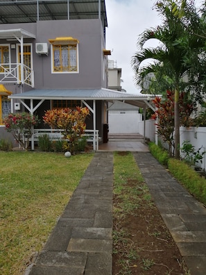 Exterior - SBE Villa (Flic-en-Flac)