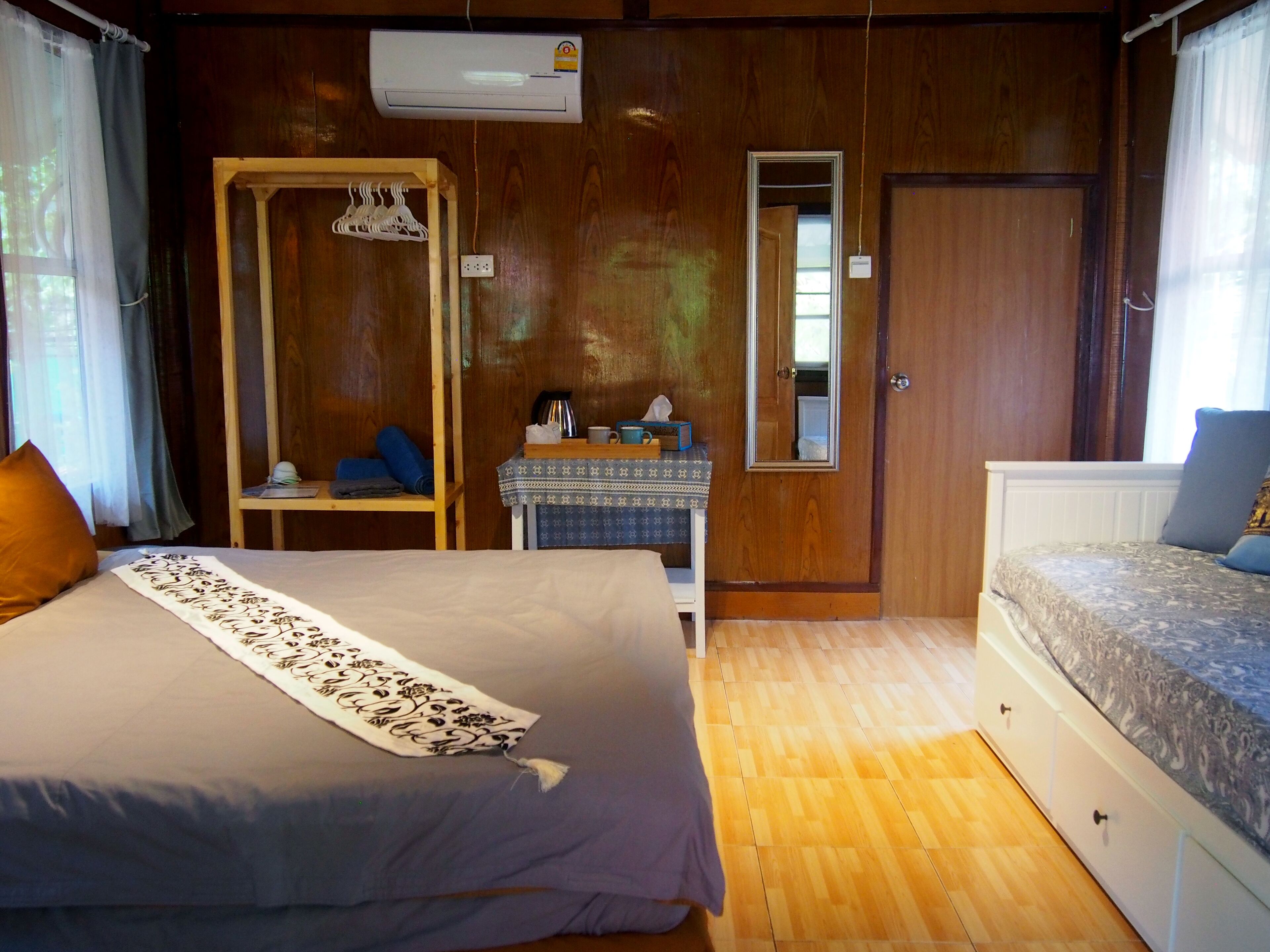 standard room  | rollaway beds, free wifi