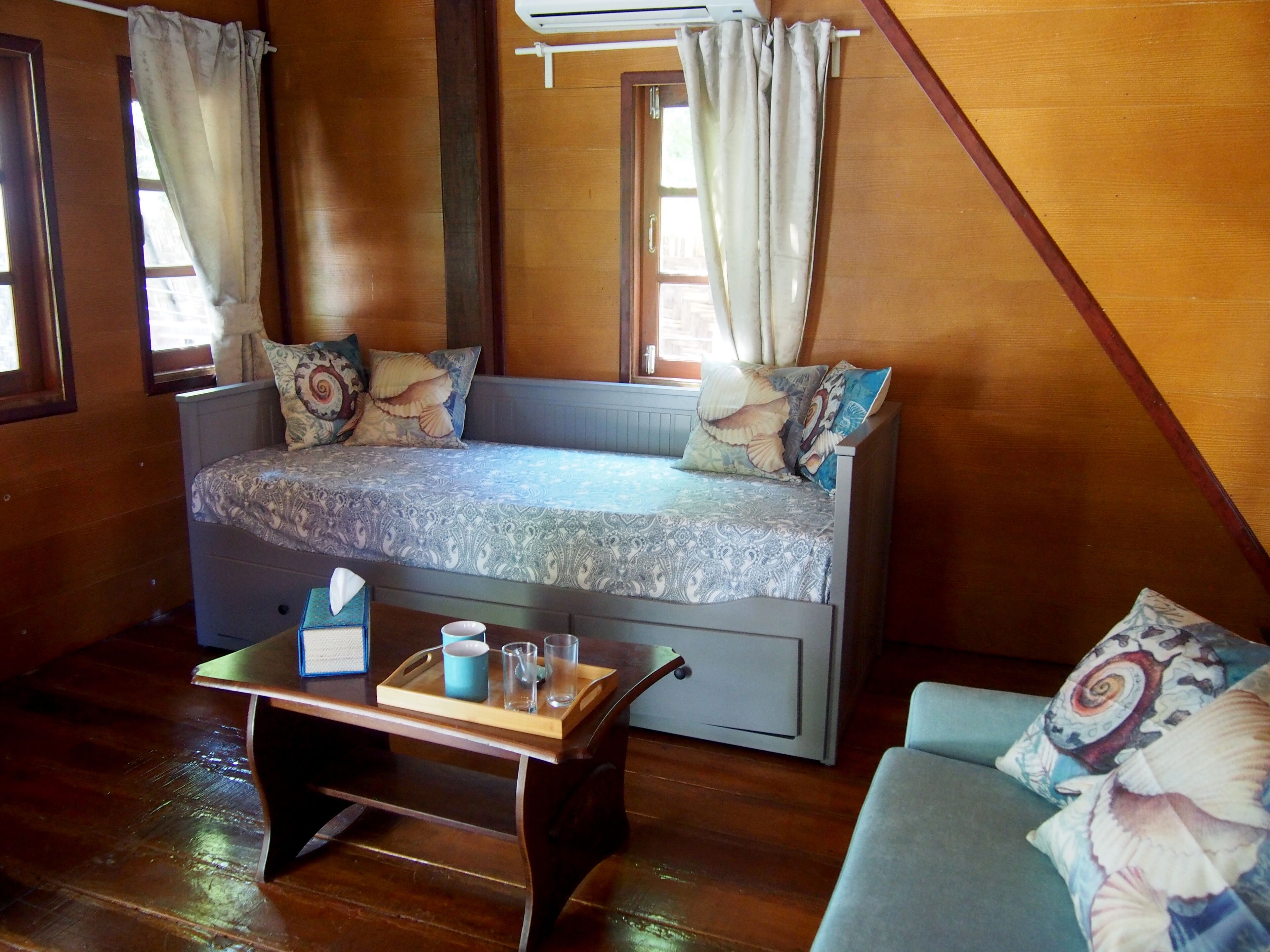 family suite | living room