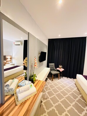Standard Double Room - Villa Abadi Resort (Langkawi)