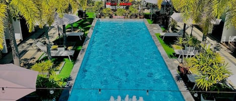 Piscine extérieure