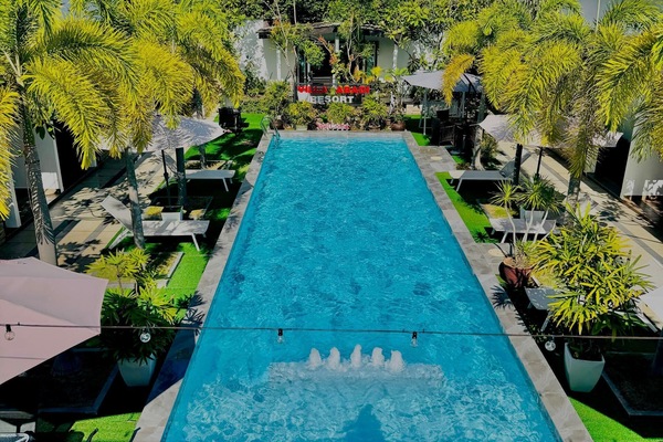 Kolam renang terbuka