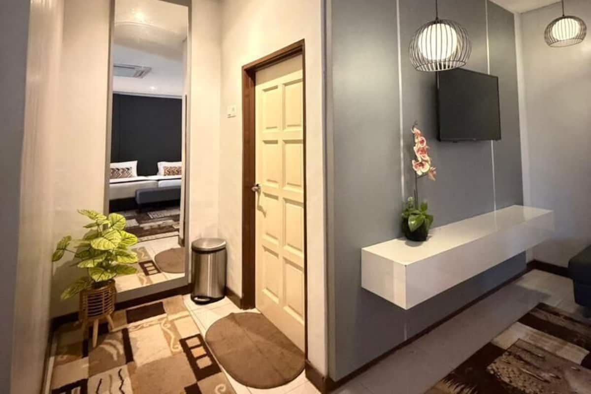Deluxe Suite, Multiple Beds