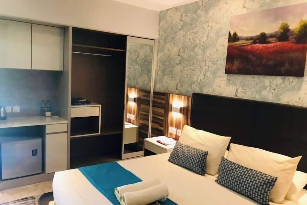 Desk, iron/ironing board, free WiFi