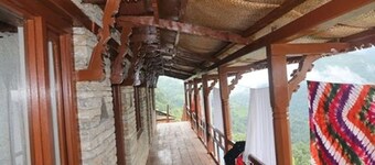 Dhampus Village Eco Lodge