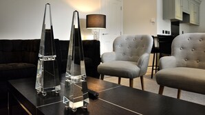 Unclassified image, 2 of 52, button - Pinnacle Residences - Cambridge (Cambridge)