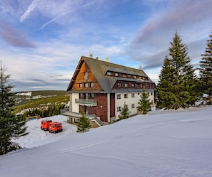 Exterior - Horský Hotel Friesovy Boudy (Strážné)