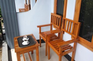 Economy Twin Room, 1 Bedroom | Terrace/patio - Kasuwari Hotel (Labuan Bajo)