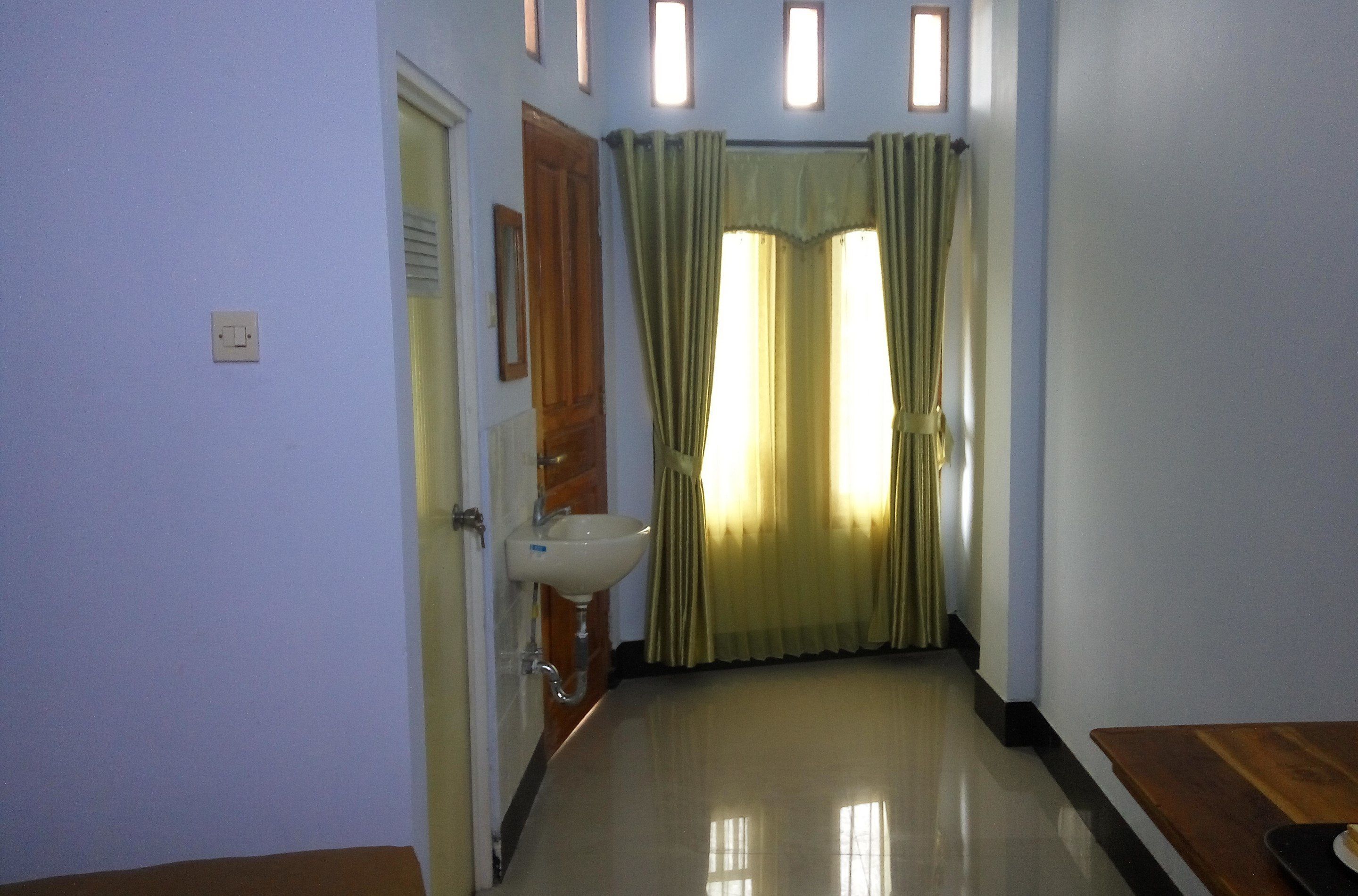 Chambre Économique avec lits jumeaux, 1 chambre | Lavabo de la salle de bain