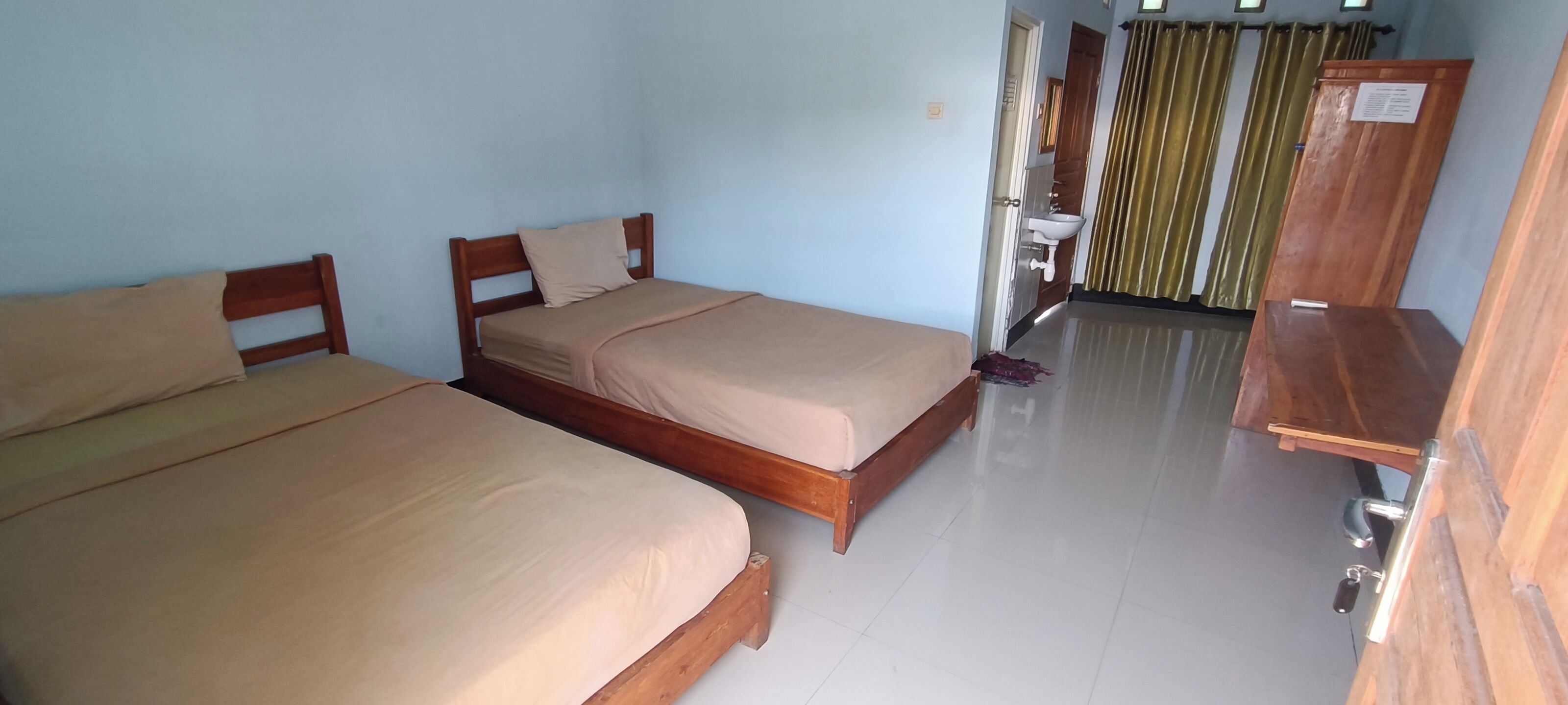 Economy Twin Room, 1 Bedroom | Premium bedding, desk, iron/ironing board, free WiFi